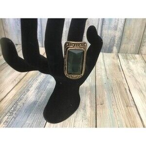 Large Ring Green Accent
